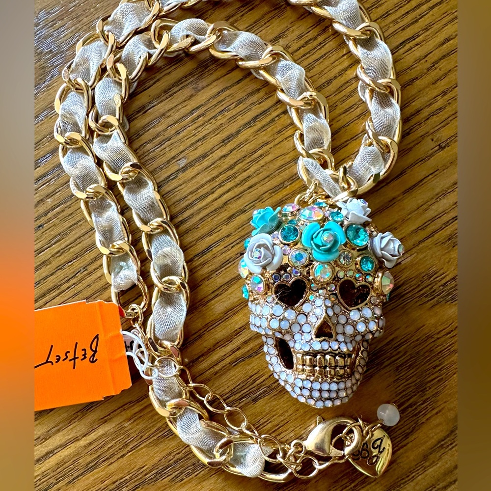 Betsey Johnson sugar skull Halloween necklace